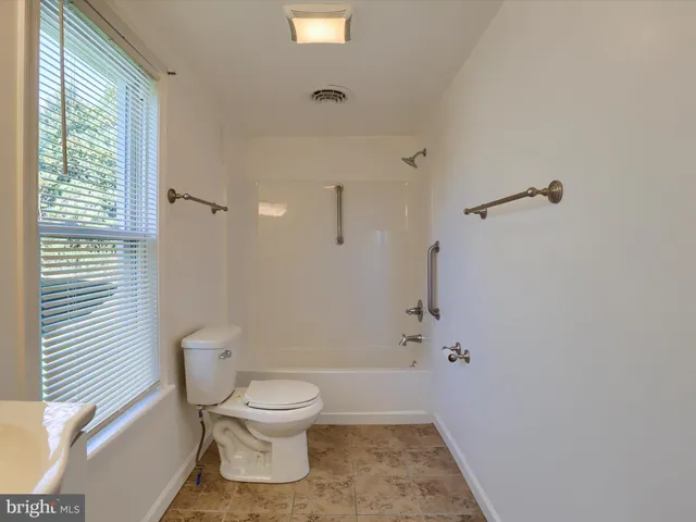 $1,795 | 30 East Pine Street, Enola, PA 17025