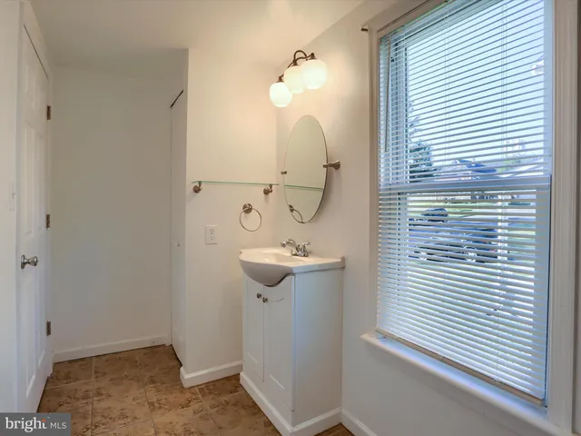 $1,795 | 30 East Pine Street, Enola, PA 17025