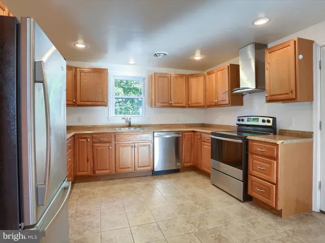 $1,795 | 30 East Pine Street, Enola, PA 17025