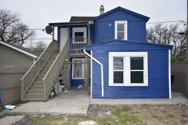 $184,900 | 4250 South Artesian Avenue, Chicago, IL 60632