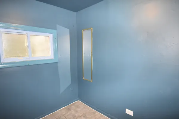 $184,900 | 4250 South Artesian Avenue, Chicago, IL 60632