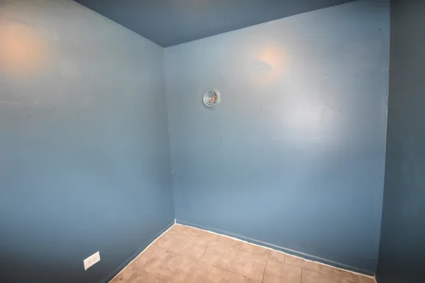 $184,900 | 4250 South Artesian Avenue, Chicago, IL 60632