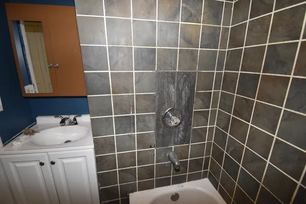 $184,900 | 4250 South Artesian Avenue, Chicago, IL 60632