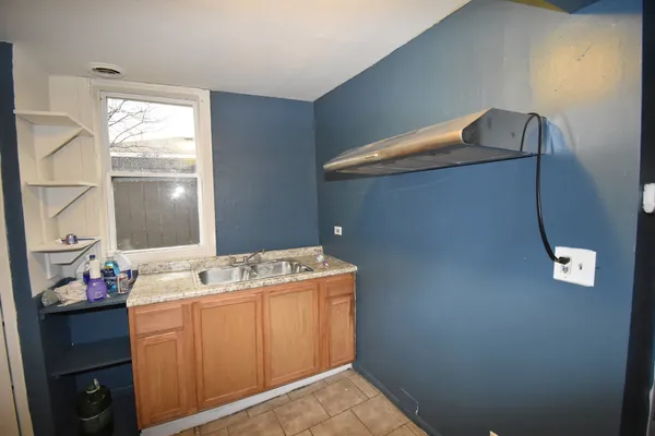 $184,900 | 4250 South Artesian Avenue, Chicago, IL 60632