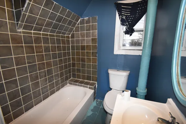 $184,900 | 4250 South Artesian Avenue, Chicago, IL 60632