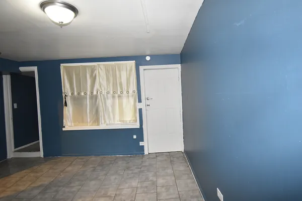 $184,900 | 4250 South Artesian Avenue, Chicago, IL 60632