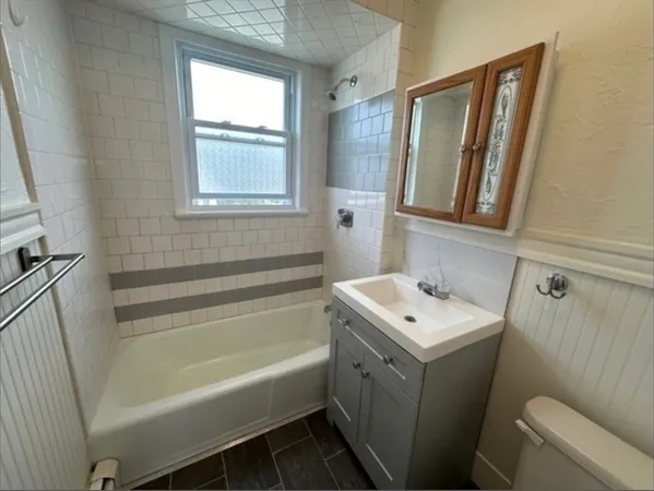 $645,900 | 219 Charlton Street, Southbridge, MA 01550