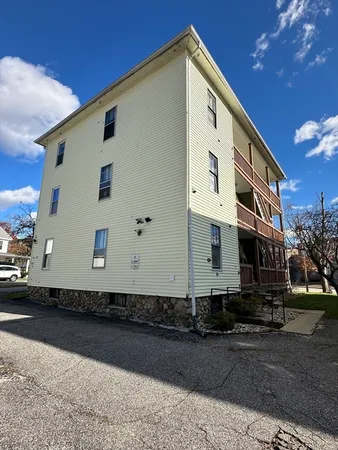 $645,900 | 219 Charlton Street, Southbridge, MA 01550