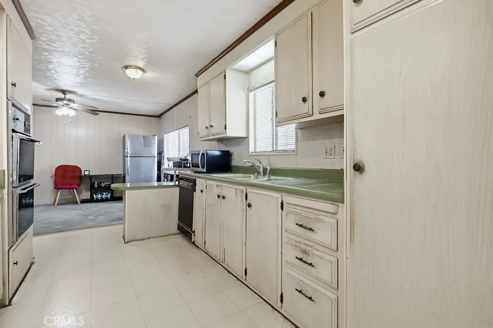 3745 Valley Walnut Ca, Unit 24 Walnut, CA 91789 - Photo 26 of 68