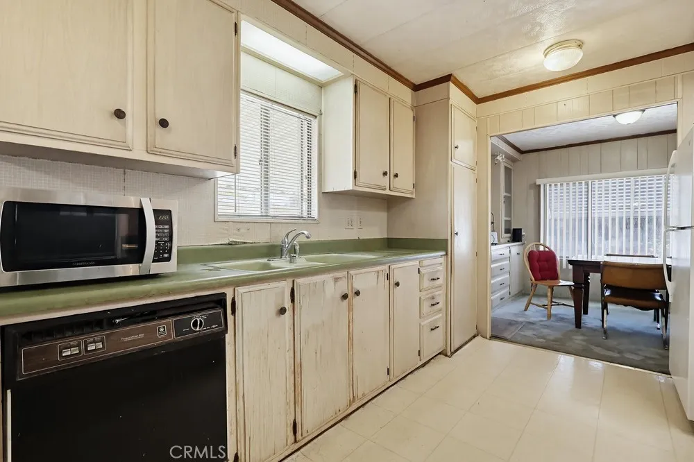 3745 Valley Walnut Ca, Unit 24 Walnut, CA 91789 - Photo 29 of 68