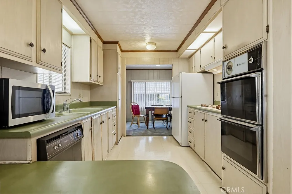 3745 Valley Walnut Ca, Unit 24 Walnut, CA 91789 - Photo 3 of 68
