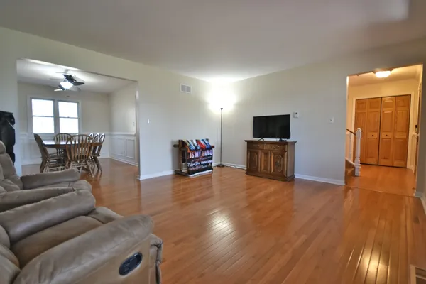 $578,000 | 6N264 Weber Drive, St. Charles, IL 60174
