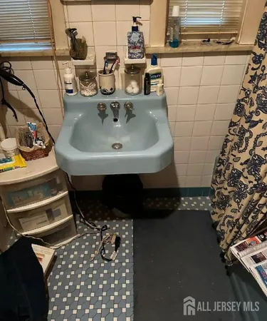 $475,000 | 147 West Passaic Avenue, Bloomfield, NJ 07003