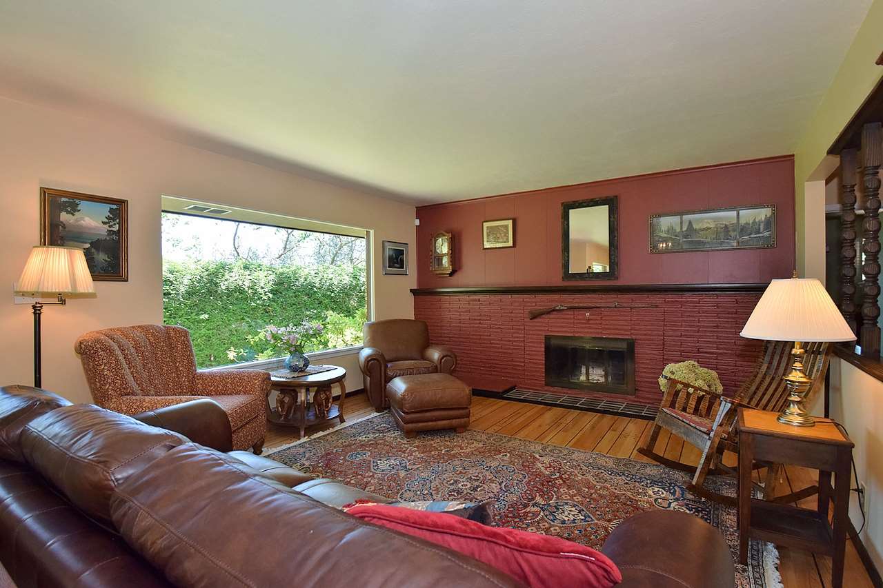 1018 West Hawthorne Road Spokane, WA 99218 - Photo 3 of 20 Gallery Image 3