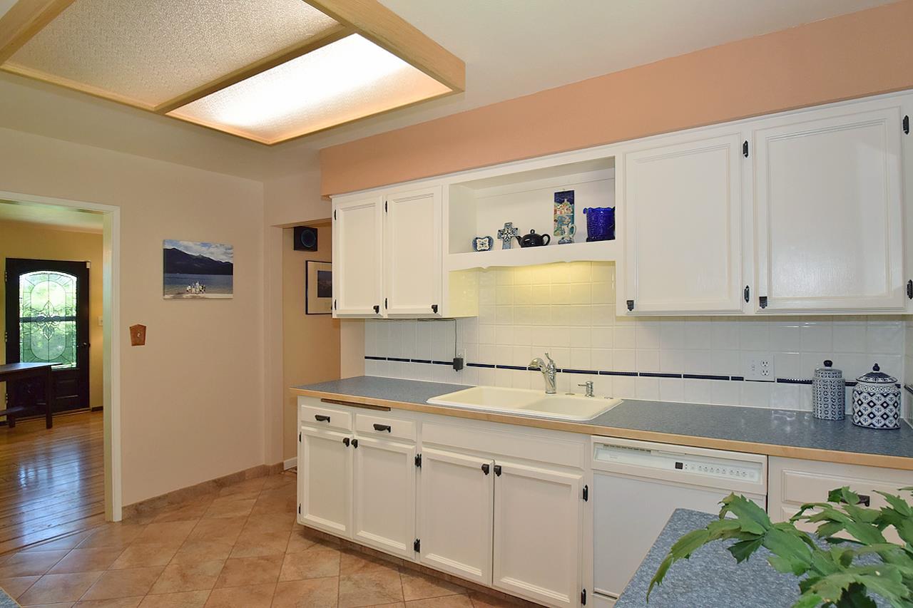 1018 West Hawthorne Road Spokane, WA 99218 - Photo 6 of 20 Gallery Image 6