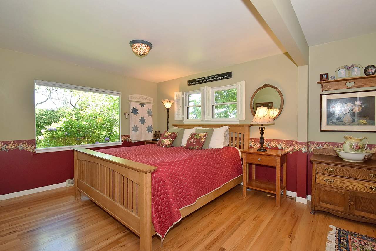 1018 West Hawthorne Road Spokane, WA 99218 - Photo 10 of 20 Gallery Image 10