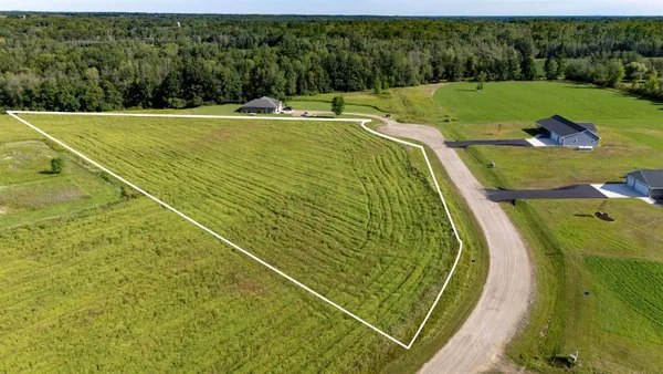 $89,900 | Trails Nook Lane, Unit 3, Oconto, WI 54153