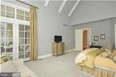 8615 Falls Road Potomac, MD 20854 - Photo 14 of 27 Bedroom (Master)