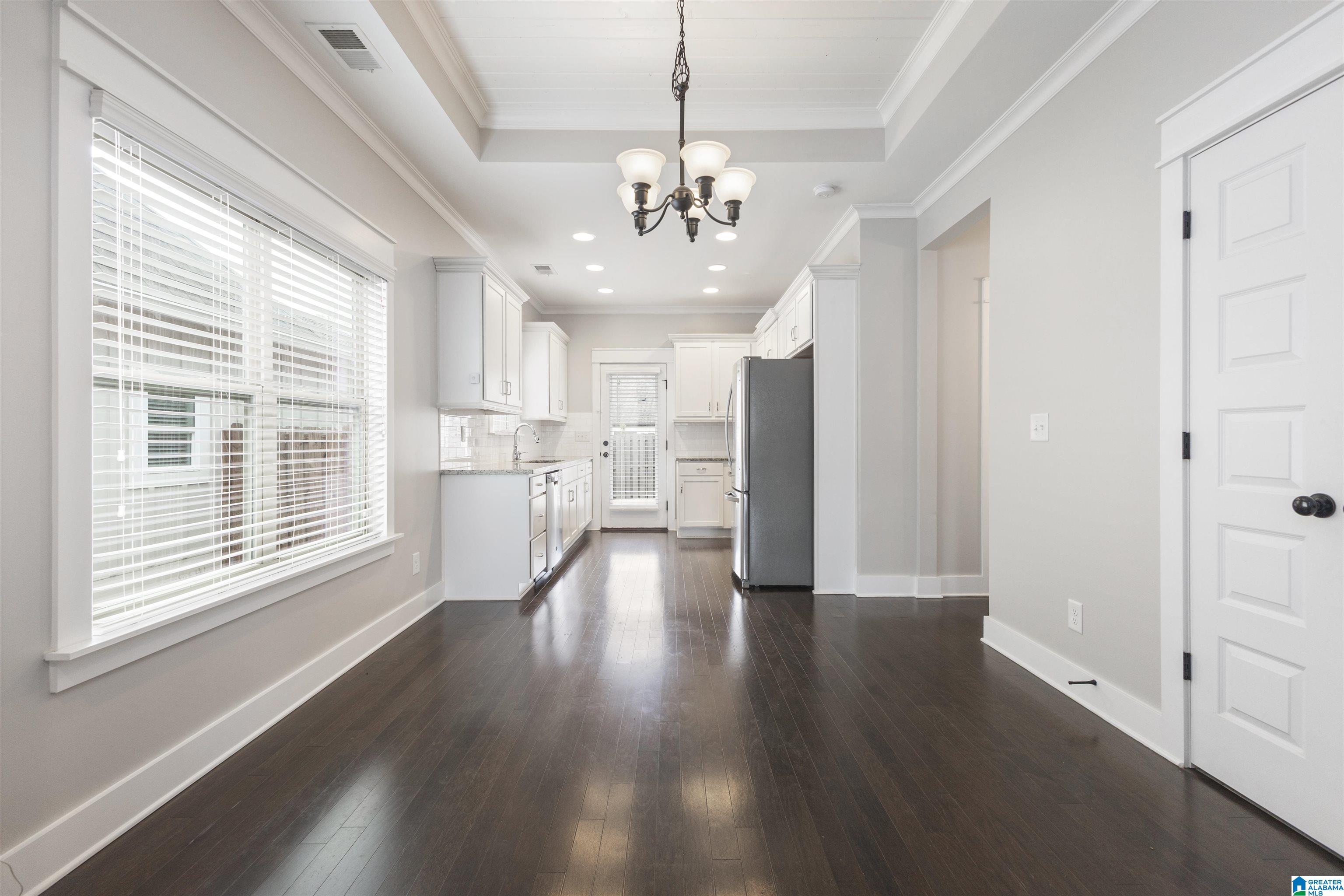 3906 Crest Landing Birmingham, AL 35210 - Photo 10 of 33