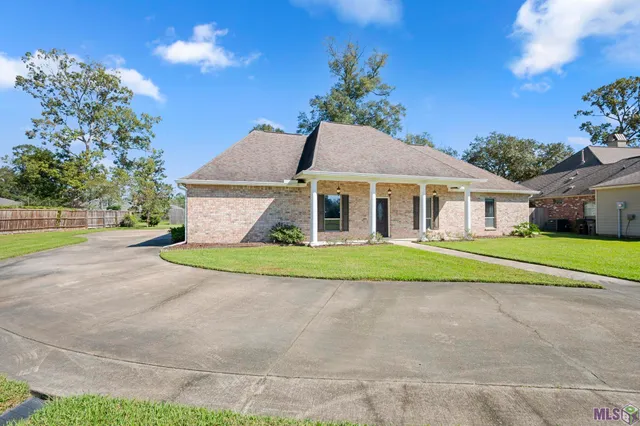 $475,000 | 16025 Parkside Court, Baton Rouge, LA 70817