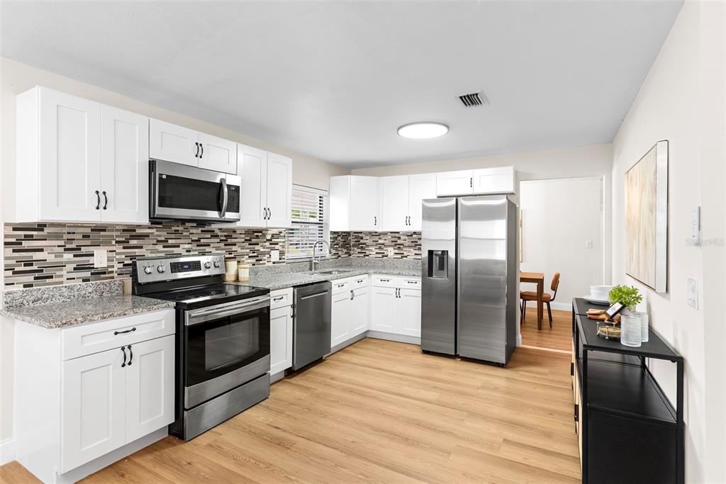 2233 Wolf Road Orlando, FL 32808 - Photo 11 of 35