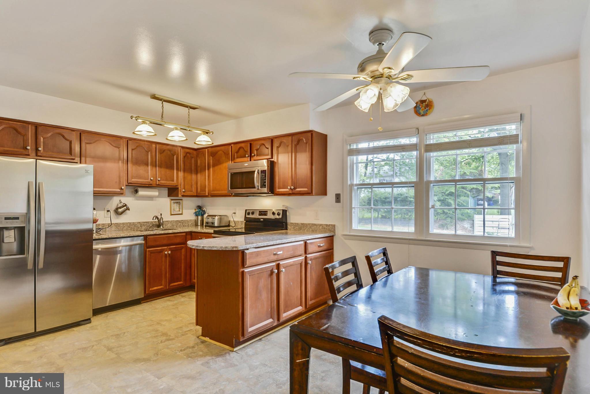 11728 Kemp Mill Road Silver Spring, MD 20902 - Photo 12 of 30 Kitchen