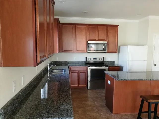 $2,000 | 3100 Montserrat Creek Drive, Little Elm, TX 75068