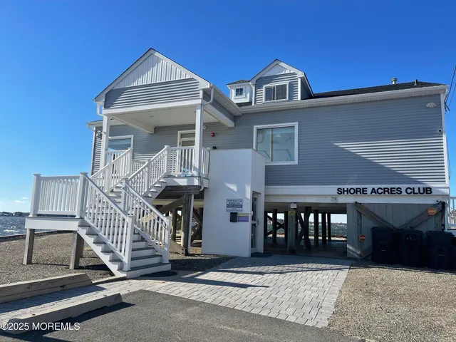 $379,000 | 6 Vanard Drive, Brick, NJ 08723