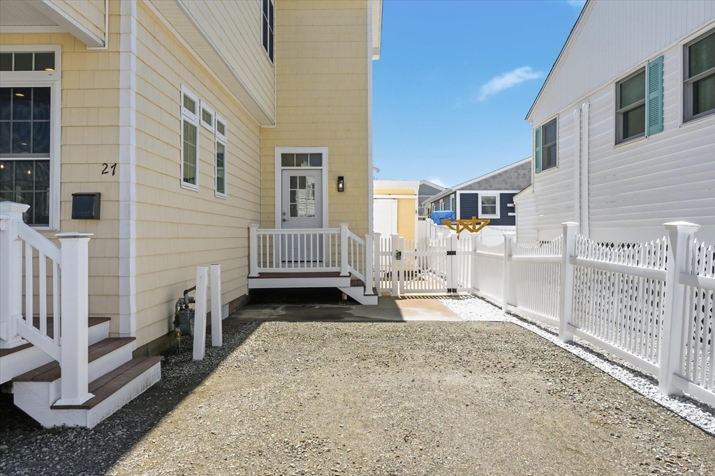 27 Bittersweet Lane Hampton, NH 03842 - Photo 3 of 42