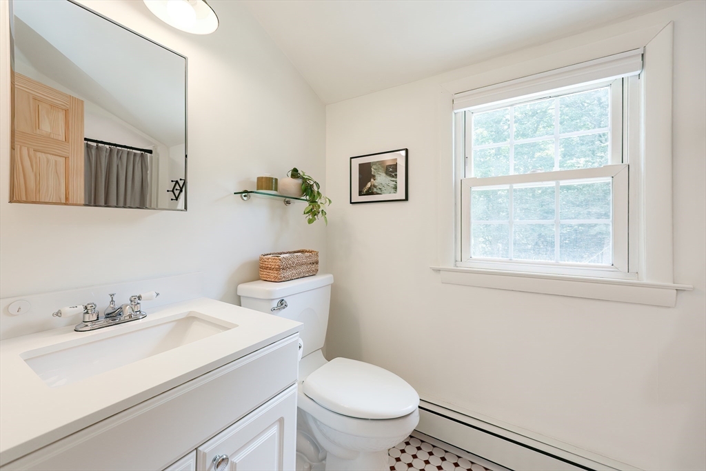 56 Berwick Road Attleboro, MA 02703 - Photo 21 of 42 Gallery Image 21