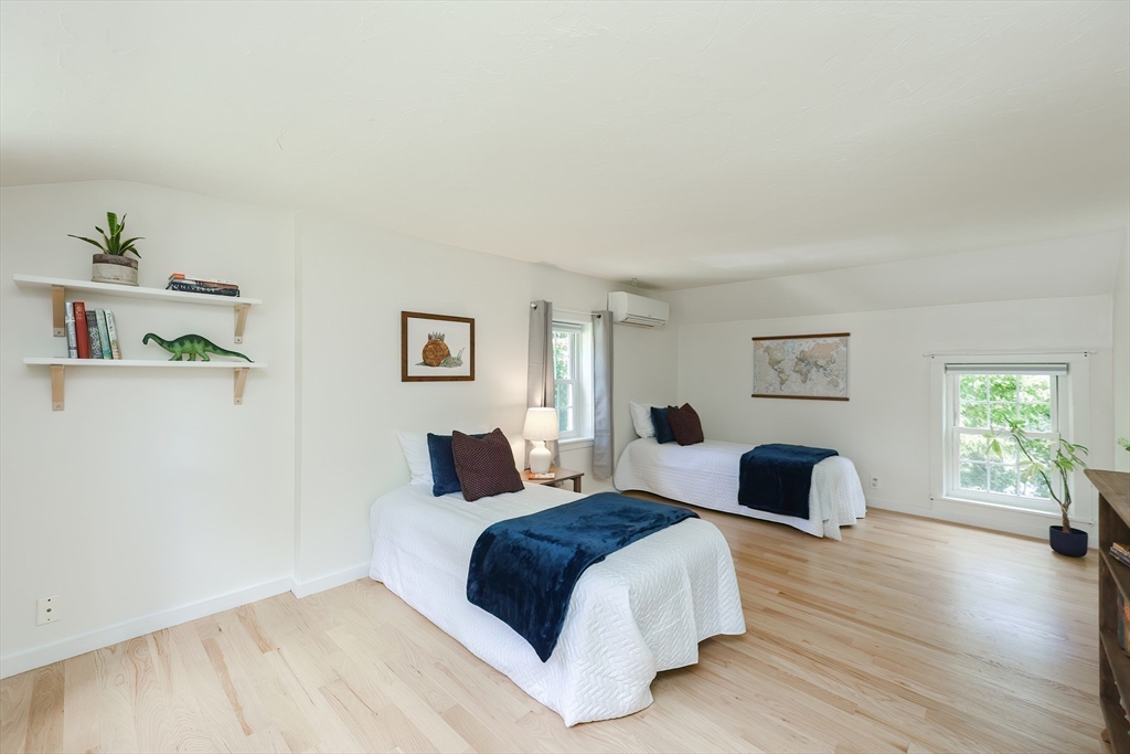 56 Berwick Road Attleboro, MA 02703 - Photo 27 of 42 Gallery Image 27