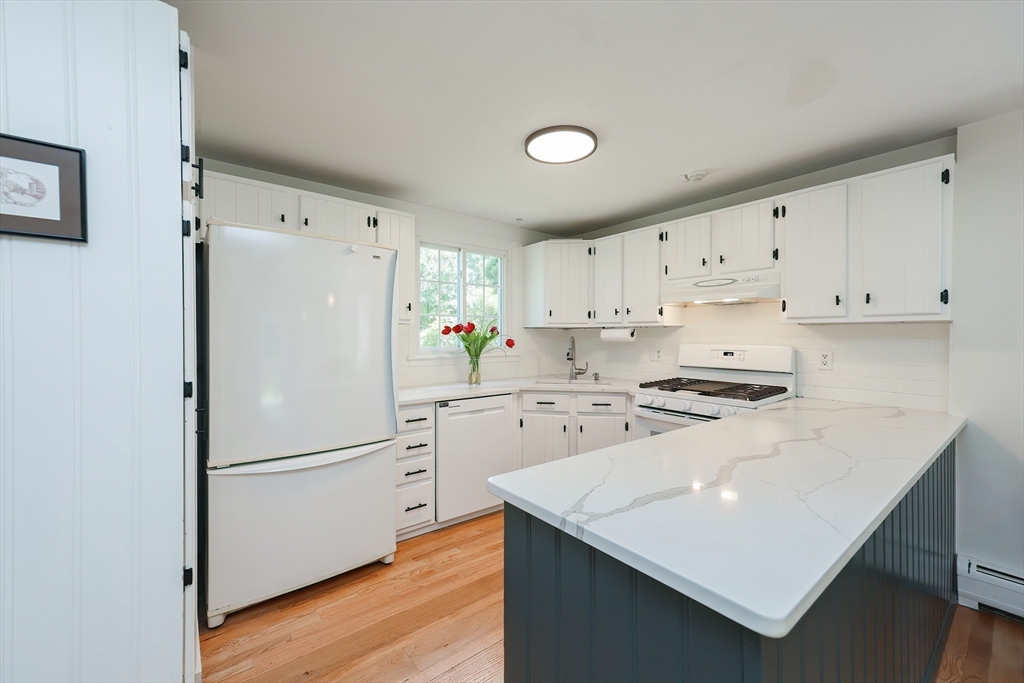 56 Berwick Road Attleboro, MA 02703 - Photo 8 of 42 Gallery Image 8