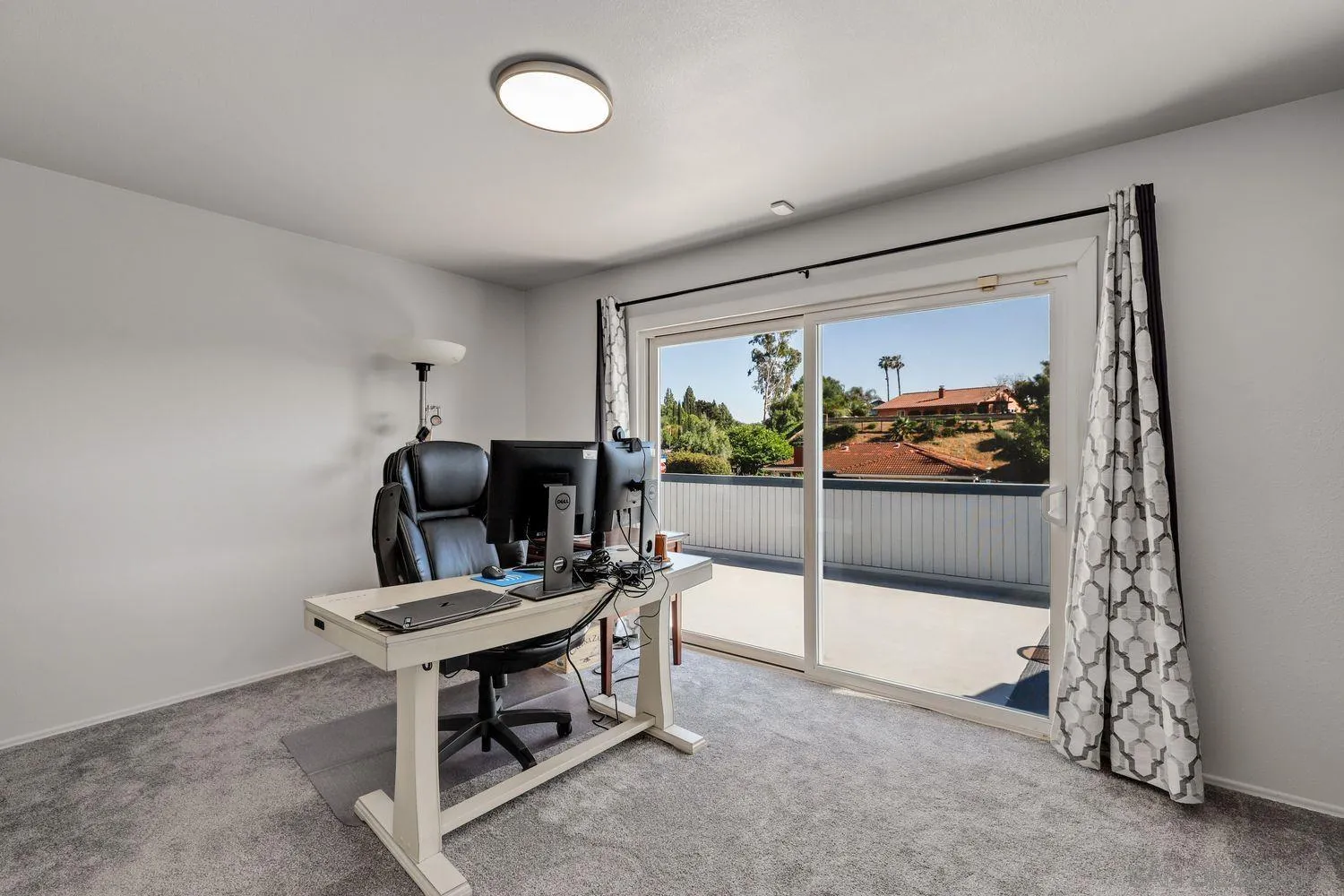 12496 Bodega Road San Diego, CA 92128 - Photo 20 of 44 a living room with furniture