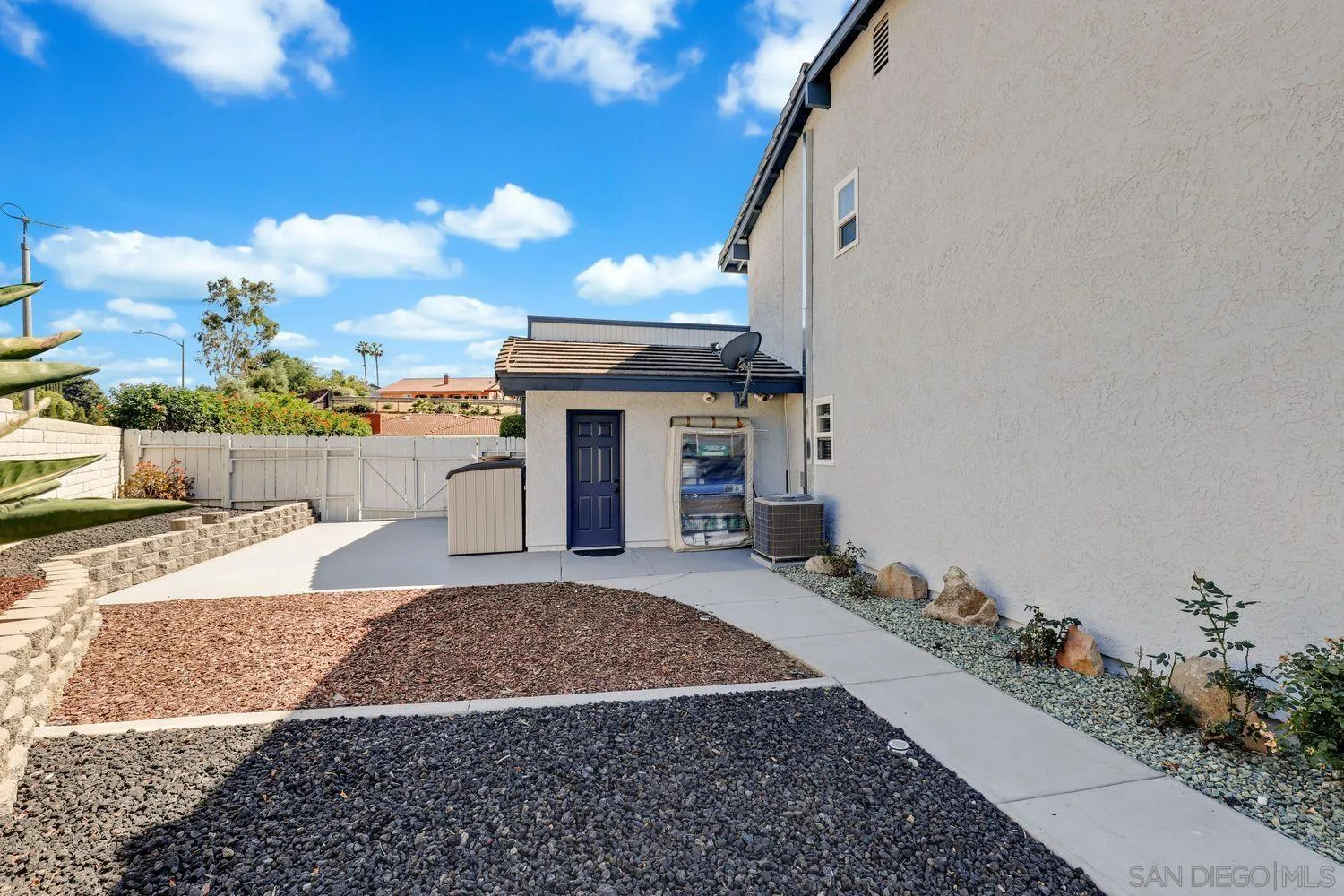 12496 Bodega Road San Diego, CA 92128 - Photo 31 of 44 a view of a house with a patio