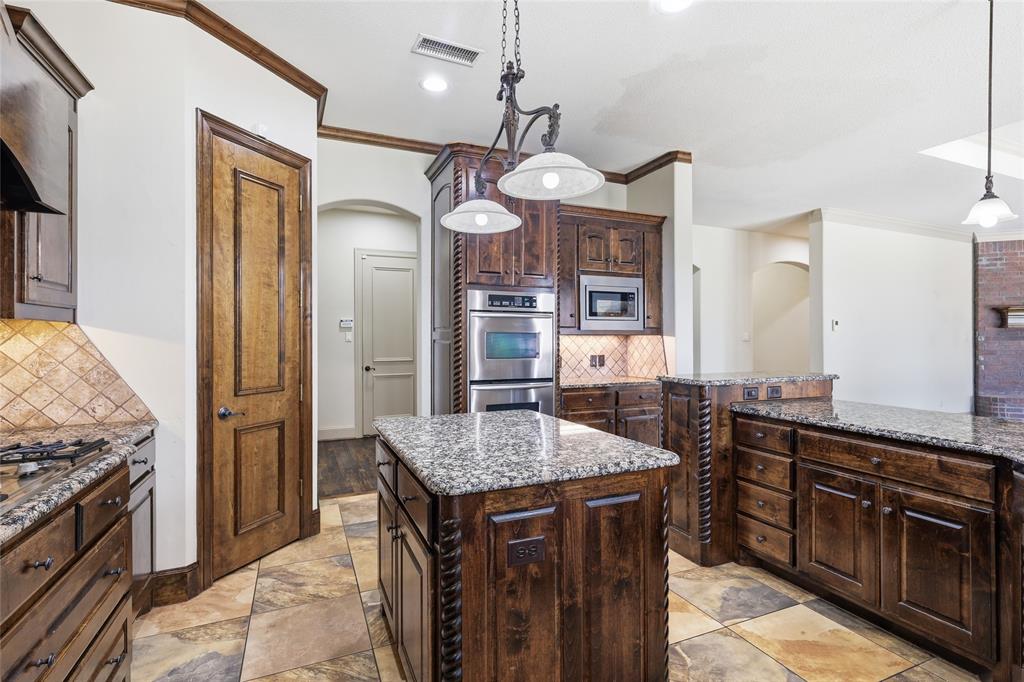1453 Whitley Road Keller, TX 76248 - Photo 15 of 36