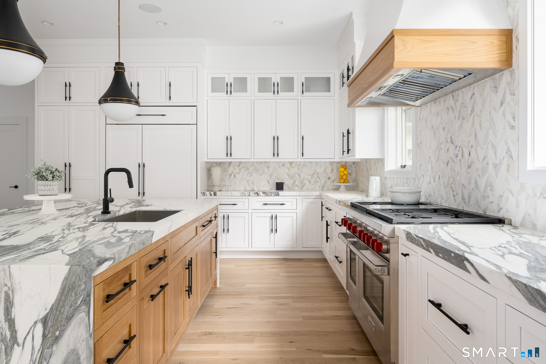 460 Middlesex Road Darien, CT 06820 - Photo 11 of 30 Gourmet Kitchen