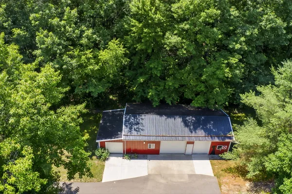 $1,300,000 | 18800 County Road 681, Grand Junction, MI 49056