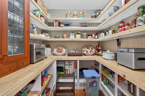 $1,300,000 | 18800 County Road 681, Grand Junction, MI 49056