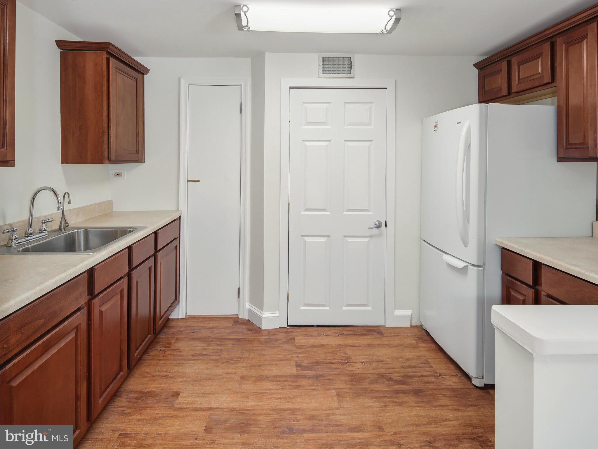 2837 Bolling Road Falls Church, VA 22042 - Photo 7 of 30 Kitchen