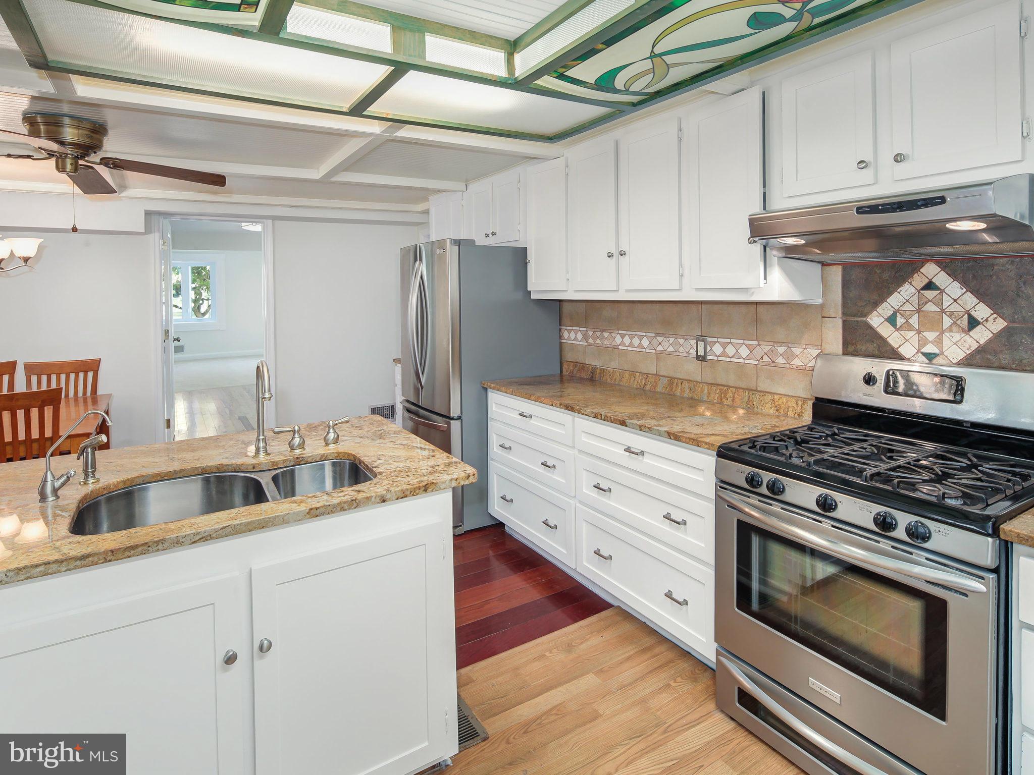 2837 Bolling Road Falls Church, VA 22042 - Photo 10 of 30 Kitchen