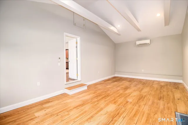 $735,000 | 8 Summit Lane, Ridgefield, CT 06877