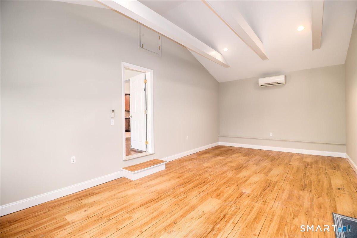 8 Summit Lane Ridgefield, CT 06877 - Photo 27 of 40 a view of an empty room and window