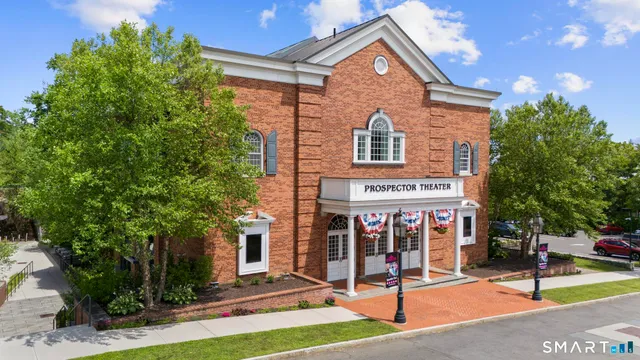 $735,000 | 8 Summit Lane, Ridgefield, CT 06877