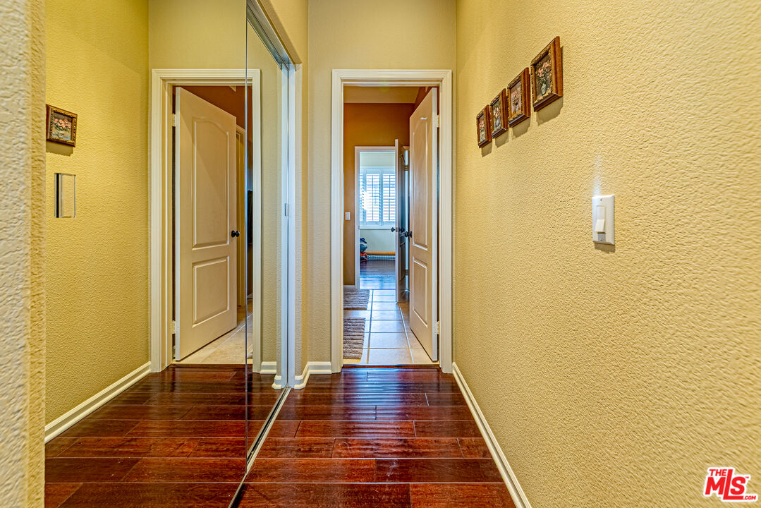 23208 Maple Avenue Torrance, CA 90505 - Photo 16 of 62