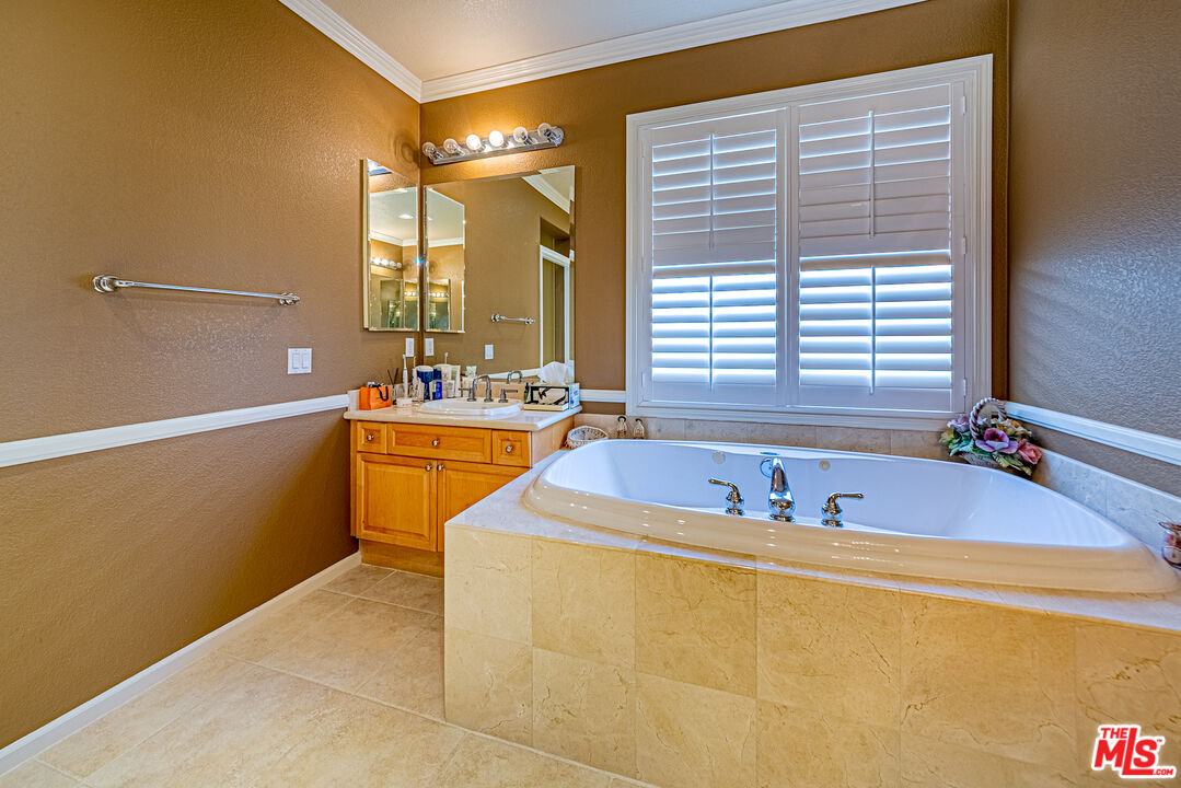 23208 Maple Avenue Torrance, CA 90505 - Photo 47 of 62