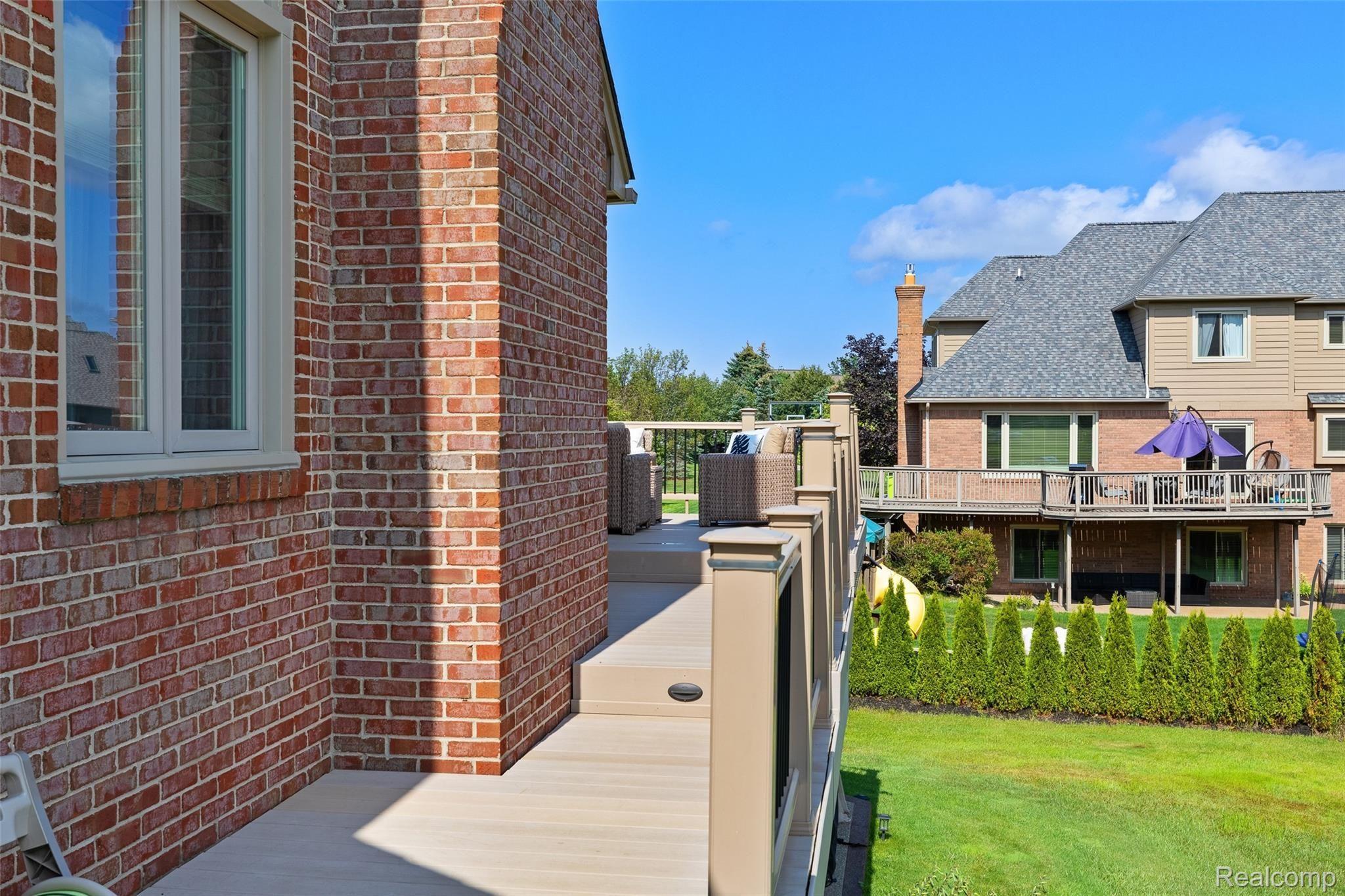 3880 Elk Drive Rochester, MI 48306 - Photo 11 of 80 August2021_ElkExteriors_012.JPG