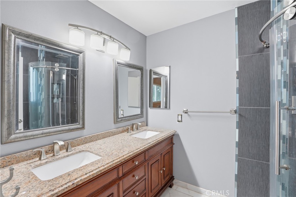 873 Blake Street Santa Maria, CA 93455 - Photo 21 of 29 Bathroom #3
