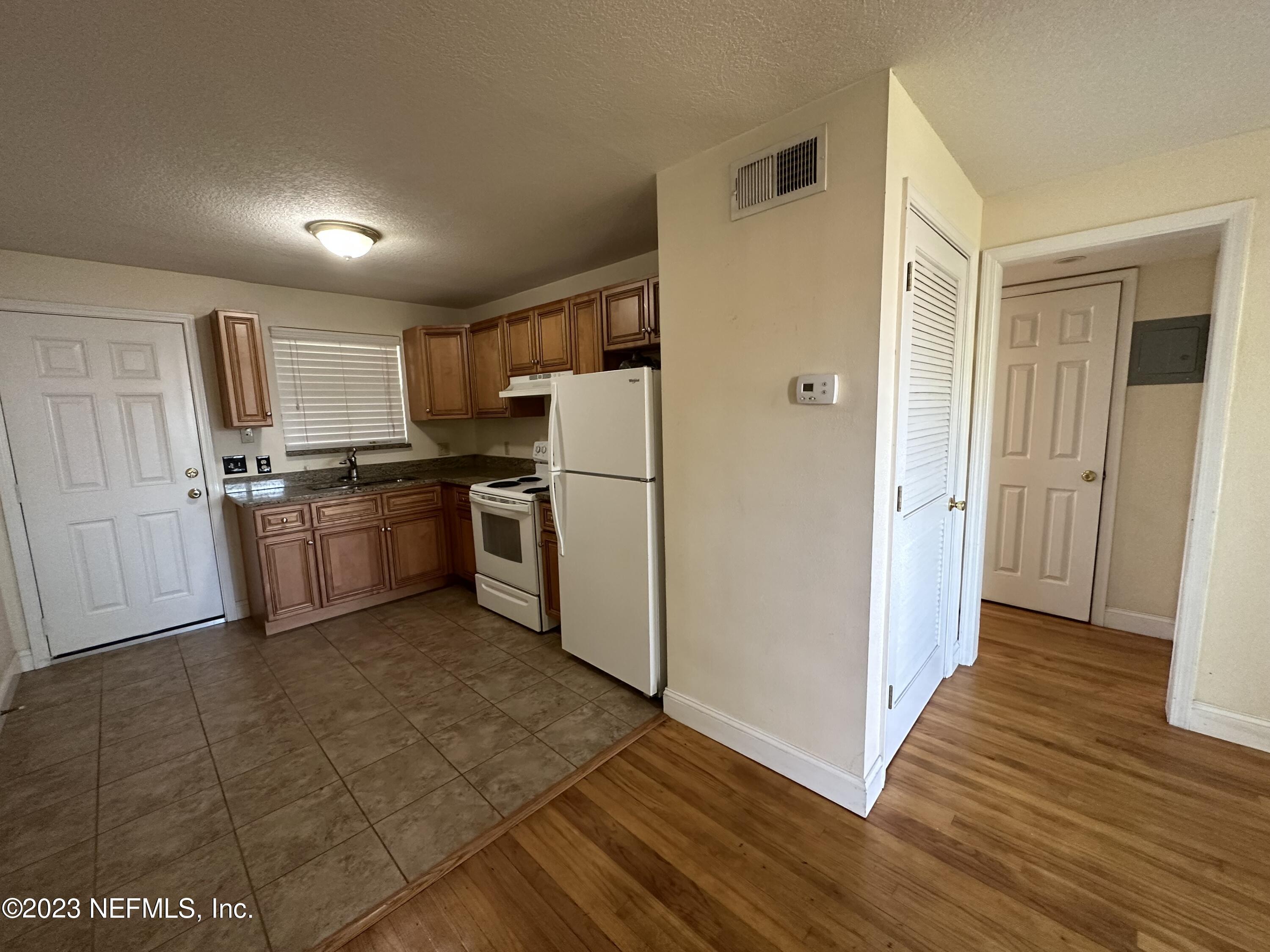 5148 Floral Bluff Road, Unit 2 Jacksonville, FL 32211 - Photo 9 of 20 IMG-2041