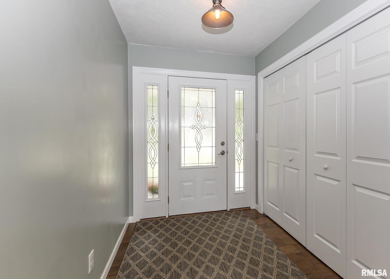 321 Pin Oak Drive Geneseo, IL 61254 - Photo 13 of 42 a view of room