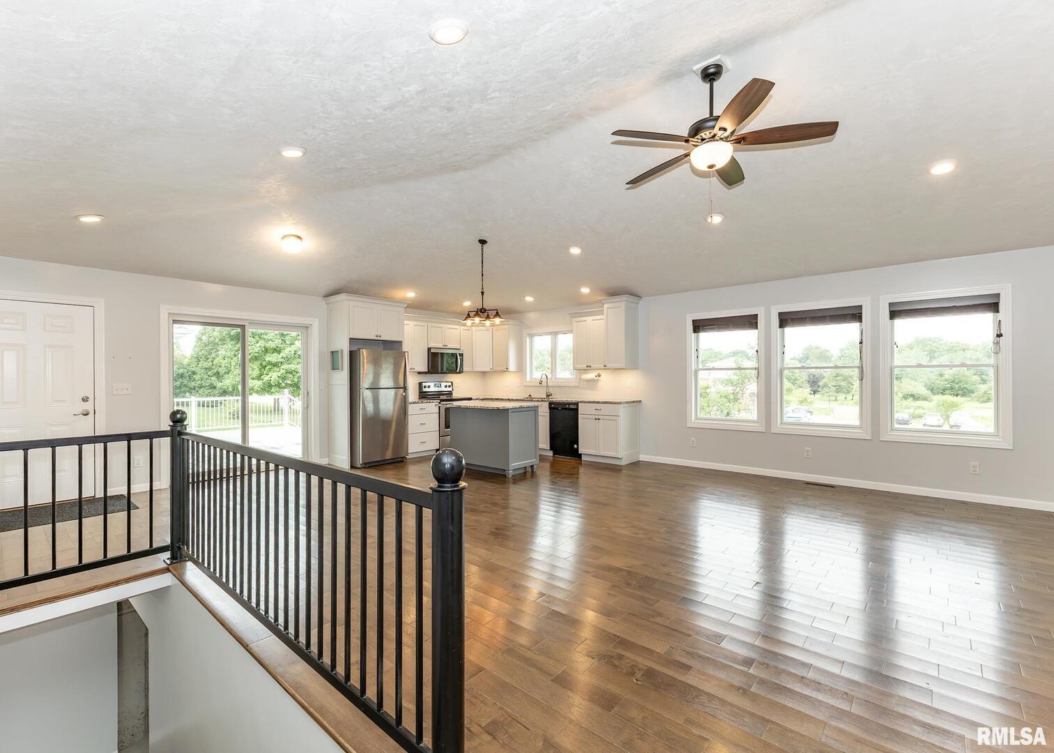 321 Pin Oak Drive Geneseo, IL 61254 - Photo 14 of 42 a view of a living room and a window